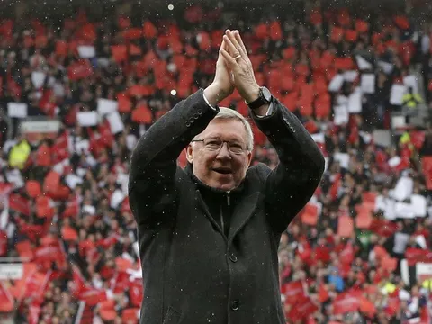 Man Utd kích hoạt 'doping Old Trafford', Sir Alex lập tức phá vỡ im lặng