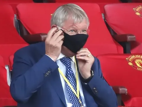 Sir Alex 'phá lệ', thích dẫn dắt một cầu thủ Man Utd hiện tại