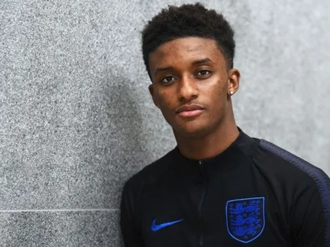 Demarai Gray: Tương lai của Tam Sư nhưng "mất tích" tại Leicester City?