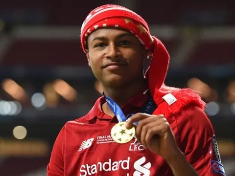 Klopp nói gì khi thần đồng đòi ra đi?