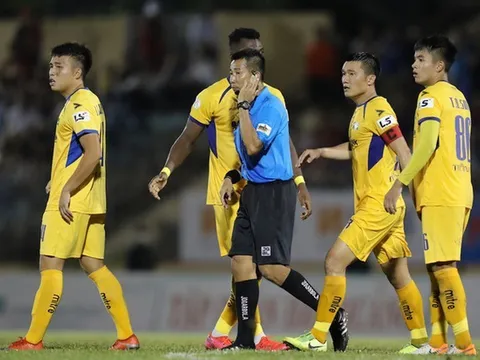 SLNA muốn dừng V-League, trao cúp vô địch cho Sài Gòn