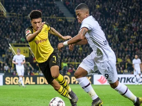 Sợ mất Sancho, Man United nhắm "máy chạy 40 triệu" thay thế