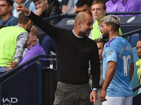 SỐC: Aguero hành xử khó tin với Pep Guardiola