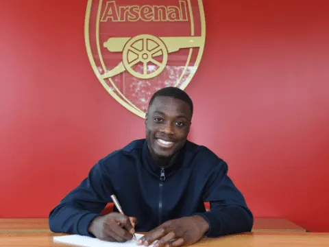 SỐC! Bom tấn Pepe lỡ miệng tuyên bố: "Tôi chỉ muốn khoác áo Chelsea"