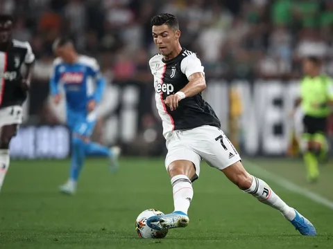 SỐC! Choáng với tốc độ đo được của 'ông già' Ronaldo tại Serie A