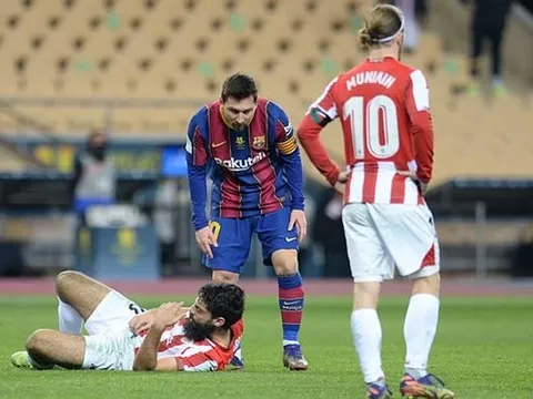 SỐC! Đánh nguội, Messi lần đầu nhận ngay cái kết đắng