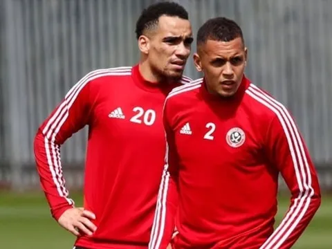 SỐC! 'Đứa con hư' Man Utd trở lại Anh, thử việc ở đội tân binh