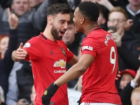 SỐC! Fernandes làm điều không tưởng với Pep Guardiola ngay trên sân