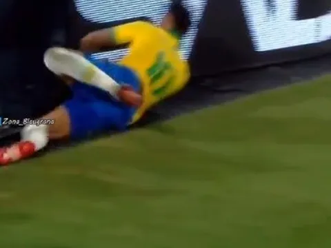 SỐC! Sao Tottenham "giúp" Neymar đập thẳng mặt vào... biển quảng cáo