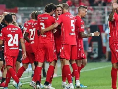 Thêm 1 đội bóng ở Bundesliga tự nguyện cắt giảm lương vì COVID-19