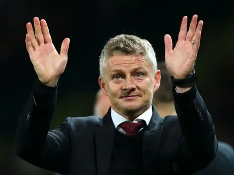 Solskjaer chỉ điểm, Man Utd giật "Messi Na Uy" từ tay 2 "Gã khổng lồ"