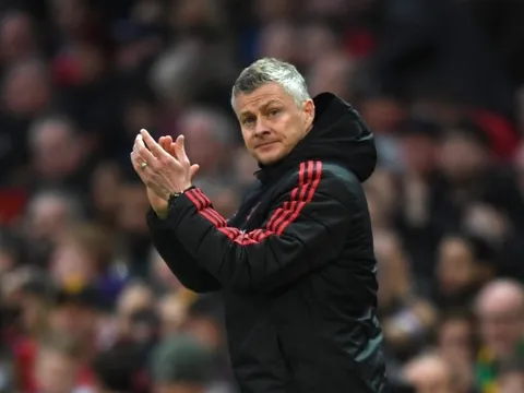 Solskjaer: Hãy "nóng vội" trước khi quá muộn!