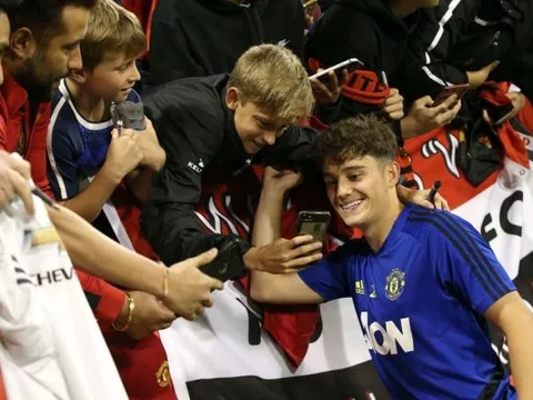 Solskjaer: "Ở Man Utd, cầu thủ đó còn nhanh hơn Daniel James"