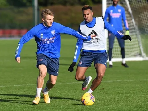 Đấu Arsenal, Solskjaer 'hạ mình' tuyên bố bất ngờ về Odegaard