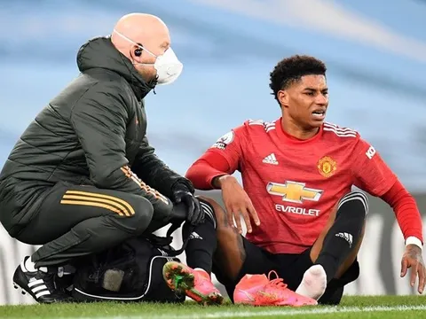 Man Utd vừa thắng, Solskjaer đã báo 'hung tin' về Rashford