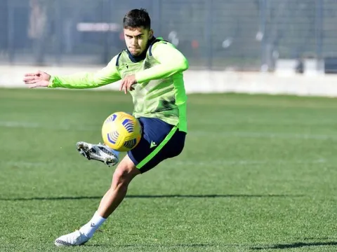 XONG! Đại diện xác nhận, "số 10" đa năng sắp rời M.U vĩnh viễn