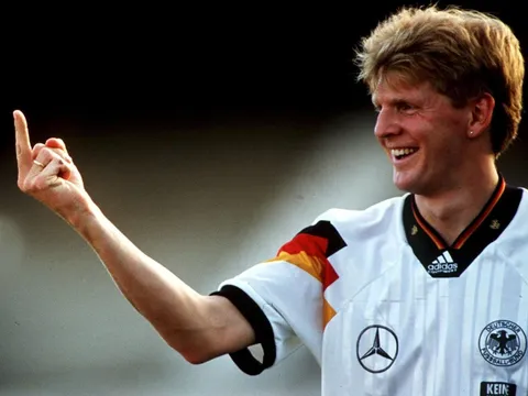 'Ngón tay thối' khiến Effenberg bị đuổi khỏi ĐT Đức