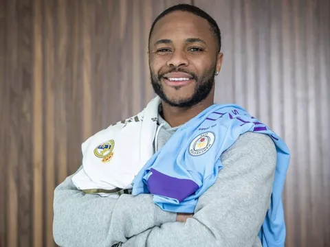 Sterling đã "tỏ tình", Zidane chờ gì mà chưa kích nổ bom tấn?
