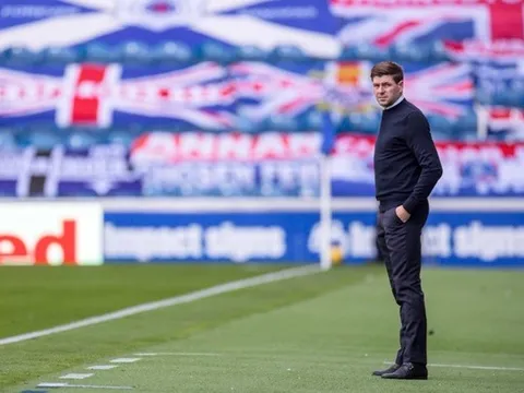 Gerrard quá đẳng cấp, giúp Rangers giải 'cơn khát 10 năm'