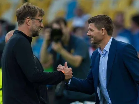 XONG! Steven Gerrard đáp trả tin đồn thay Klopp dẫn dắt Liverpool