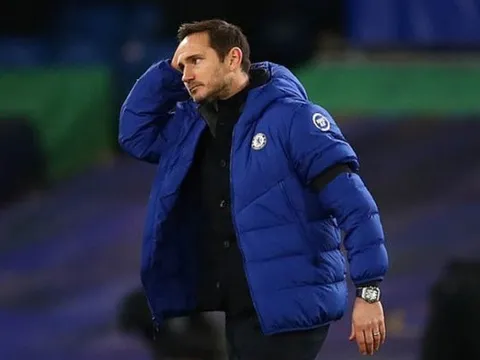 Sử dụng "bom tấn" 70 triệu của Chelsea không thành, Lampard bị chê trách