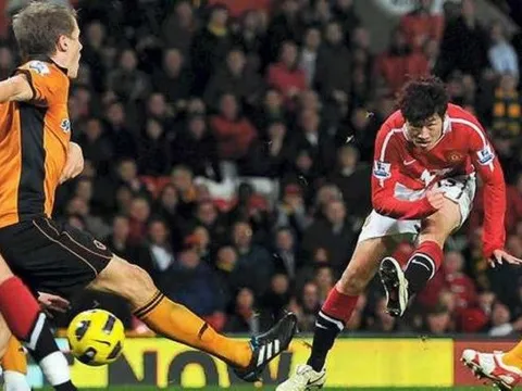 Sự giống nhau đến kinh ngạc giữa bàn thắng của Rashford và Park Ji-sung vào lưới Wolves