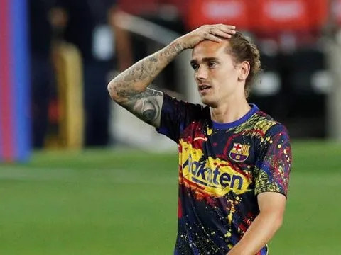 Sự sỉ nhục cho Griezmann mới bắt đầu ở Barca