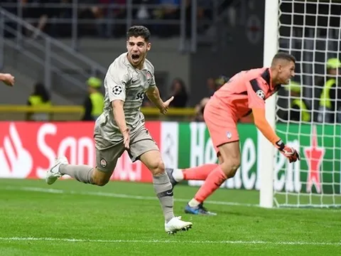 Sút hỏng penalty, “hiện tượng Serie A” thua đau tại Champions League