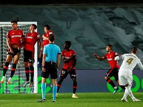 Sút phạt như David Beckham, Sergio Ramos giúp Real xây chắc ngôi đầu
