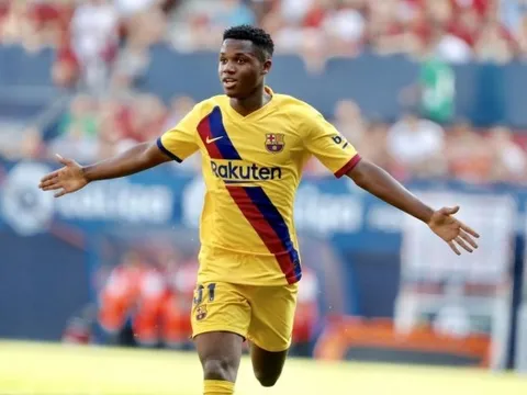 "Tài năng 50 năm có một" là người thay thế Lionel Messi!