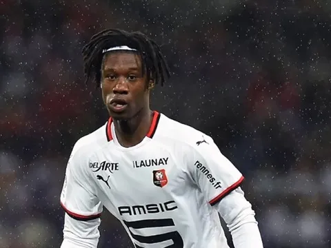 Tài năng Ligue 1 "thả thính", Real đứng trước cơ hội cuỗm "thần đồng"