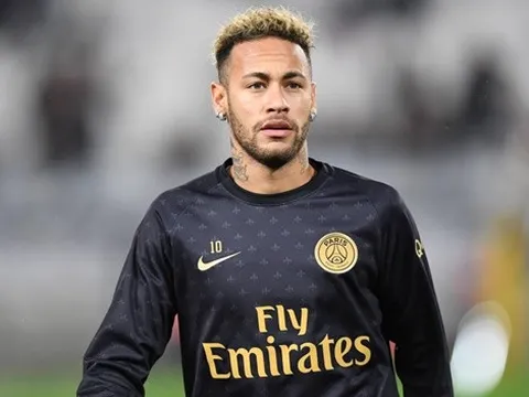 Tại sao Neymar chọn ở lại Paris Saint-Germain?