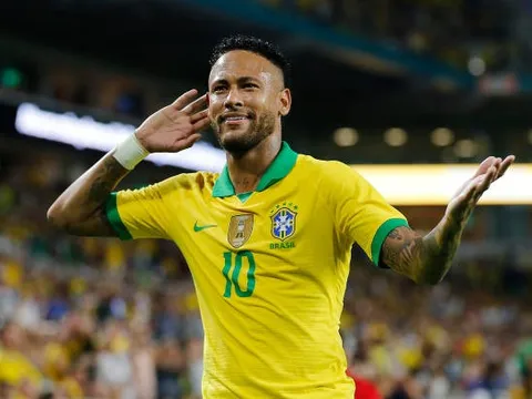 Tái xuất hoành tráng, Neymar vẫn không thể giúp Brazil có chiến thắng