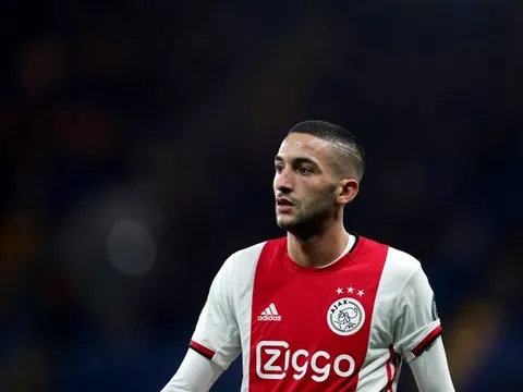 Ziyech chuẩn bị tới Chelsea, 'trò cưng' Lampard gửi thông điệp thú vị