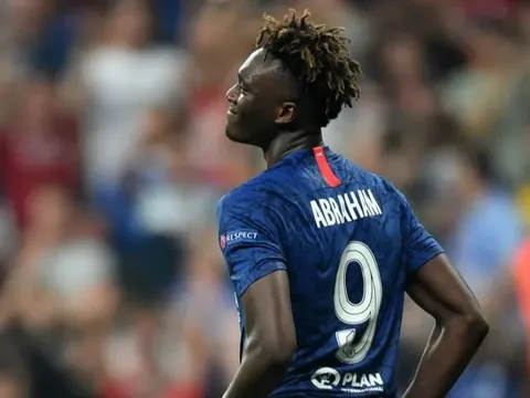 Tammy Abraham - "Số 9" lại chi phối tất cả