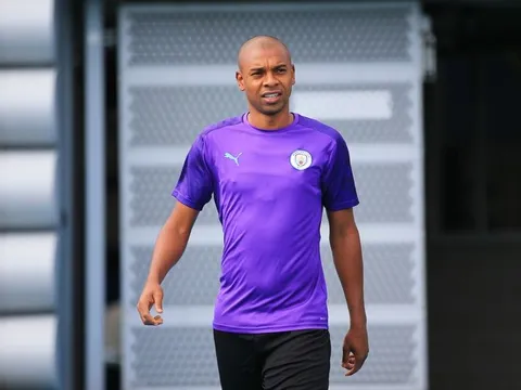 Tân binh chơi hay, công thần Man City ngậm ngùi làm 1 việc