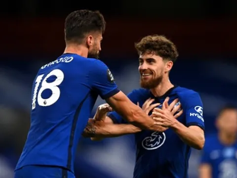 Tân binh đến Stamford Bridge, Giroud xô Jorginho sau bàn thắng hạ Norwich