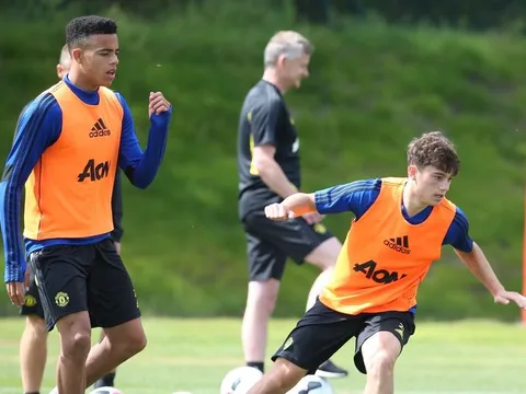 Tân binh Man Utd nói gì về "bí quyết" của Solskjaer