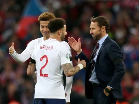 Thác loạn giữa mùa dịch, sao Man City nhận "án tử" từ HLV ĐT Anh