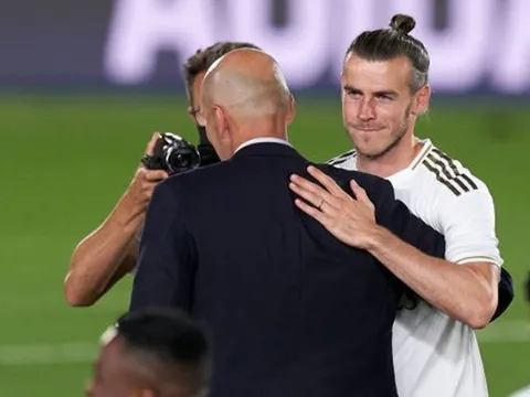 Thái độ của Gareth Bale trong ngày Real Madrid đăng quang