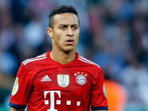 Thiago Alcantara: "Bạn phải có ý tưởng từ trước khi chạm bóng"