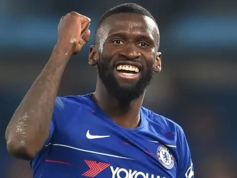 Thảm bại trước Man Utd, Chelsea "ép" thương binh ra sân?