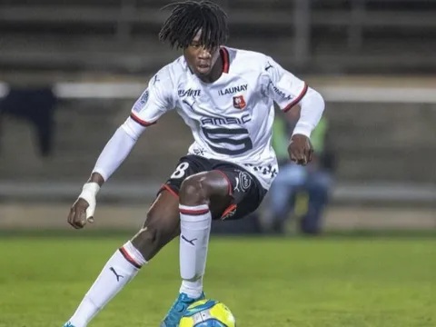 Thần đồng Rennes được ví như Xabi Alonso, N'Golo Kante