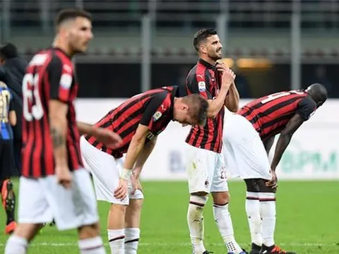 Tháng 9 của AC Milan: Đầu có xuôi, đuôi mới lọt