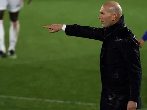 Thắng nhọc Valladolid, Zidane khen ngợi 'người hùng' của Real