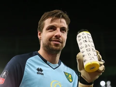 'Thánh bắt pen' Krul làm điều đặc biệt để hạ Tottenham và Mourinho