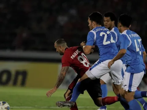 Thấy gì sau trận ra quân của TP.HCM và Than Quảng Ninh tại AFC Cup?