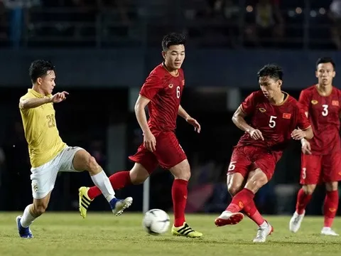 Thấy gì từ thương vụ Đoàn Văn Hậu sang Hà Lan khoác áo Heerenveen?