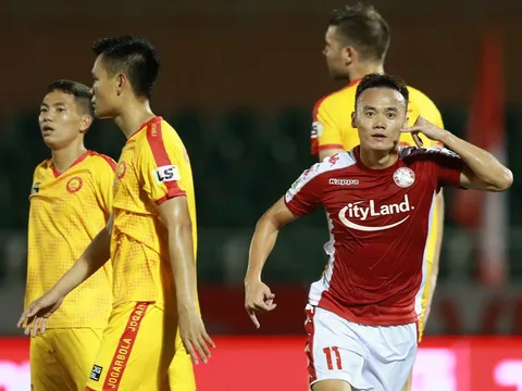 Thấy gì từ việc TP.HCM chiếm đỉnh bảng V-League 2020?