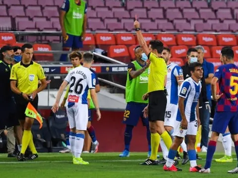 Thẻ đỏ liên tiếp, Barca suýt toang trước "gã hàng xóm hung hăng"